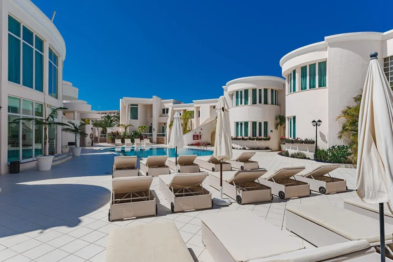 אדחה Flamingo Suites Boutique Hotel 4*,