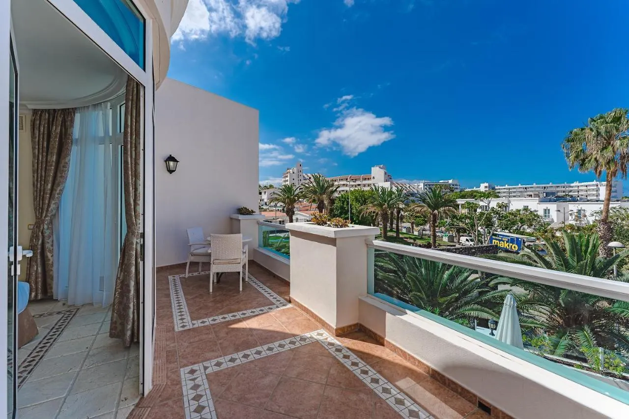 אדחה Flamingo Suites Boutique Hotel