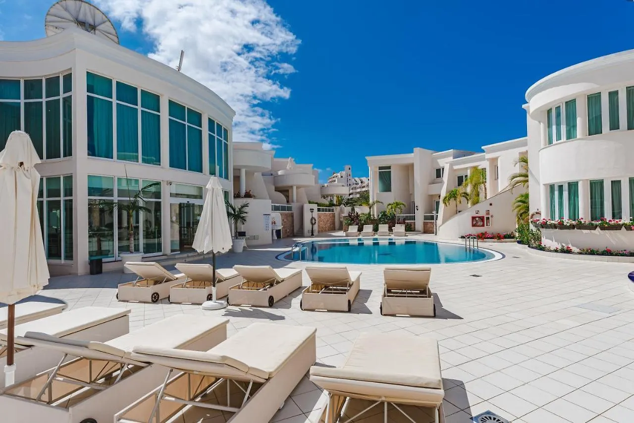אדחה Flamingo Suites Boutique Hotel