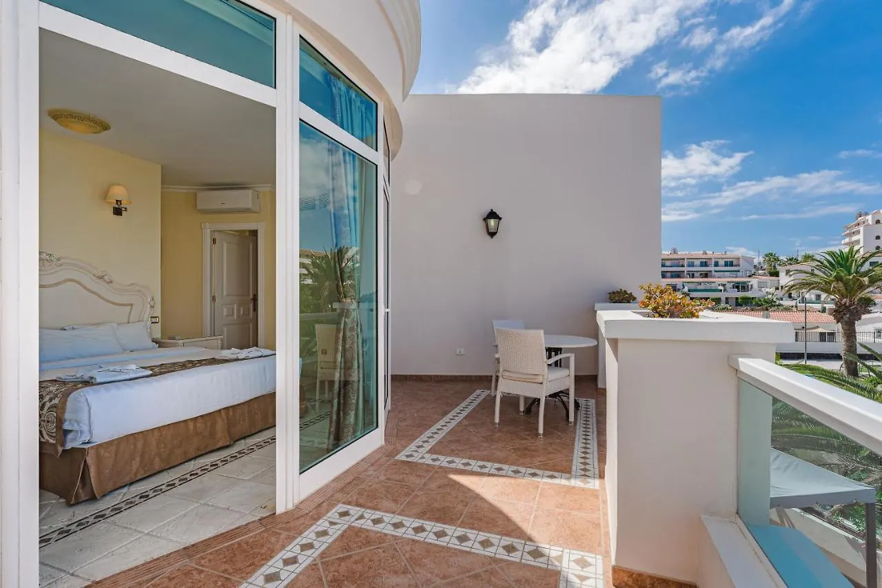 אדחה Flamingo Suites Boutique Hotel