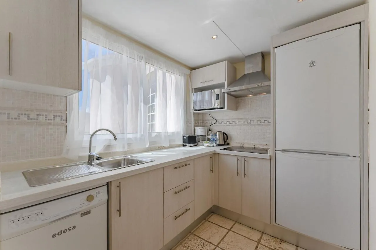 אדחה Flamingo Suites Boutique Hotel