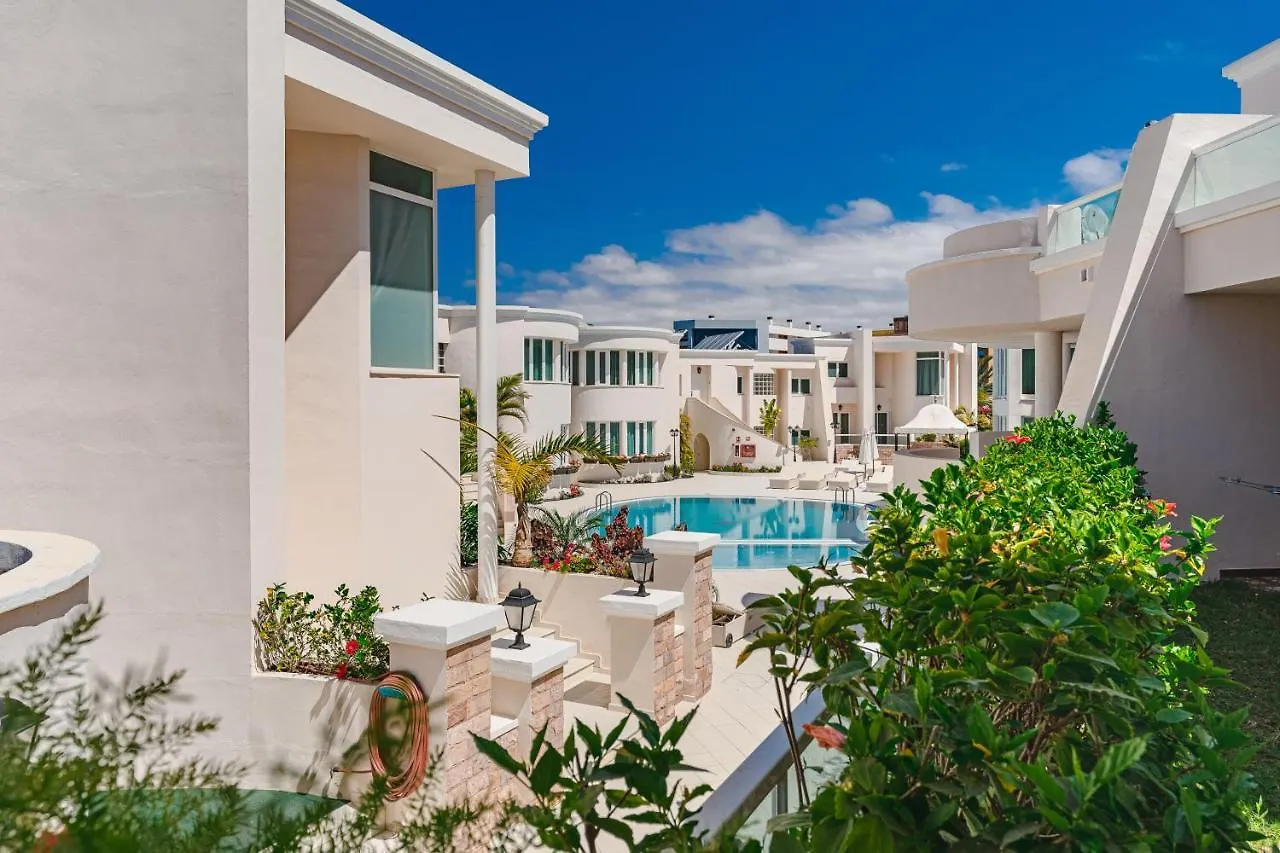 אדחה Flamingo Suites Boutique Hotel