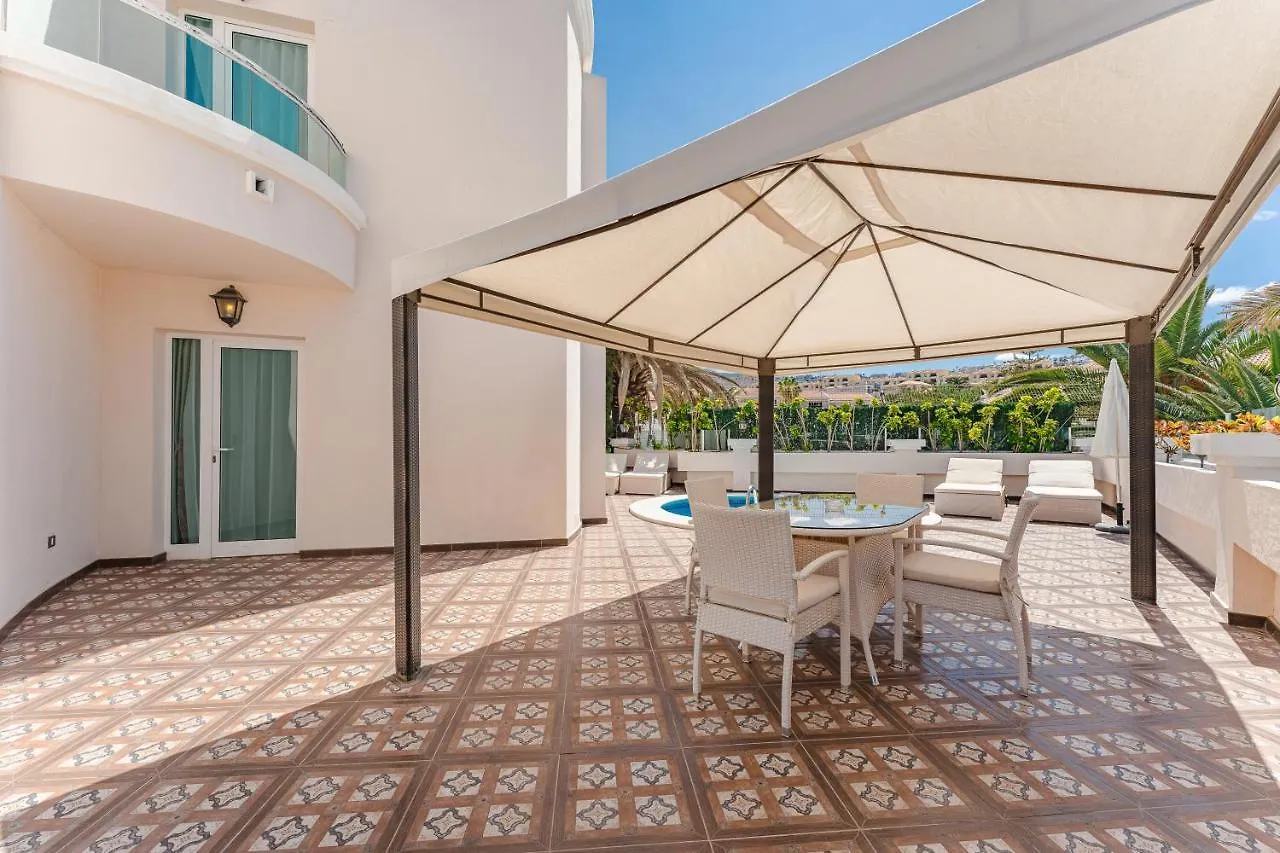 אדחה Flamingo Suites Boutique Hotel