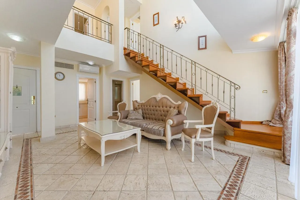 אדחה Flamingo Suites Boutique Hotel