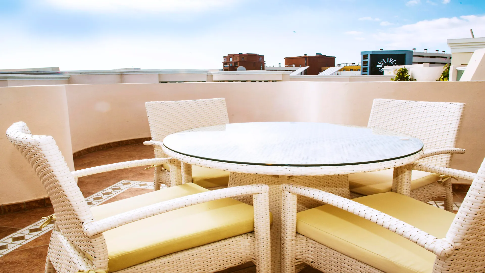 אדחה Flamingo Suites Boutique Hotel