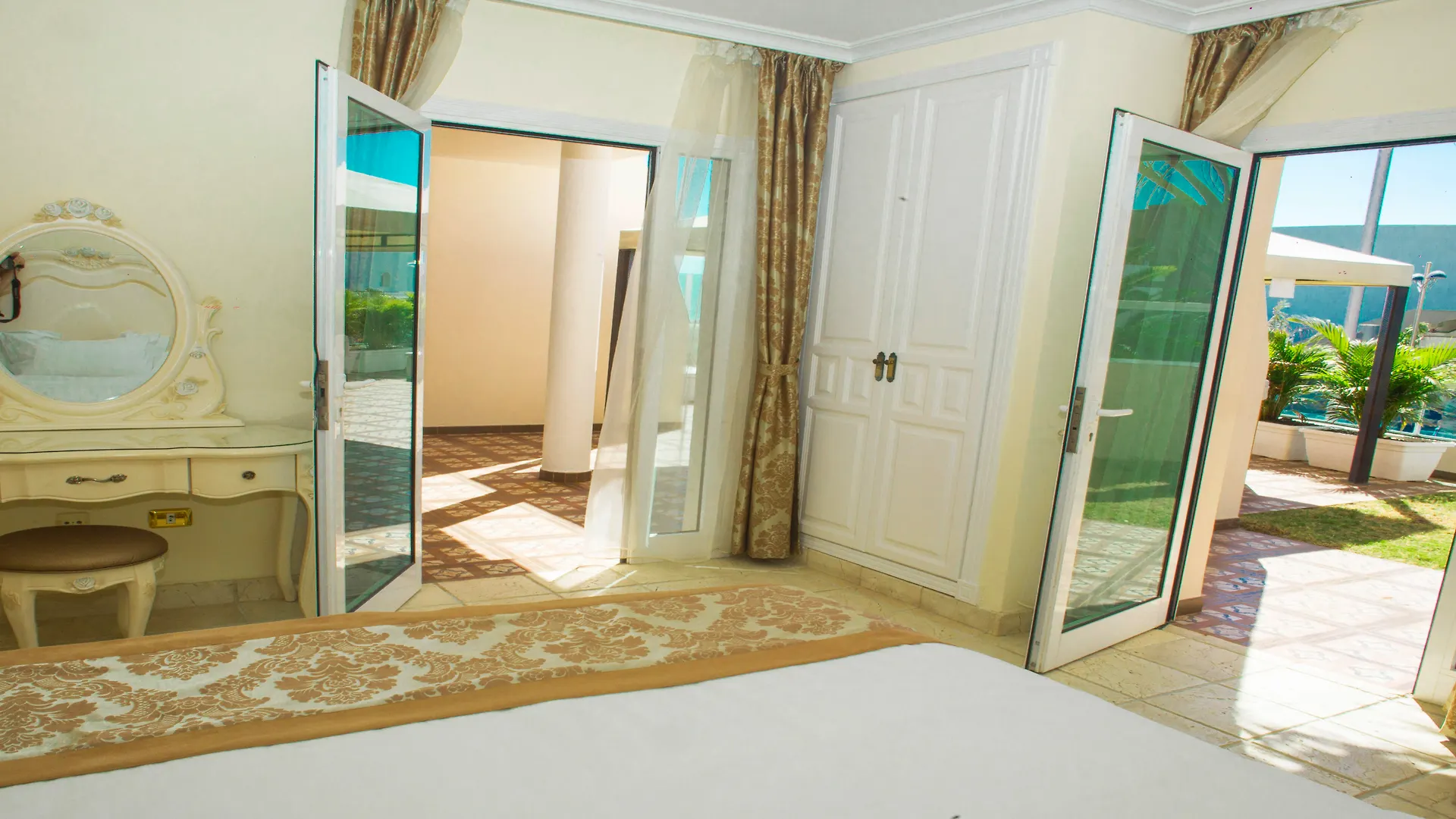 Flamingo Suites Boutique Hotel Costa Adeje  4*, Costa Adeje (Tenerife) Hiszpania