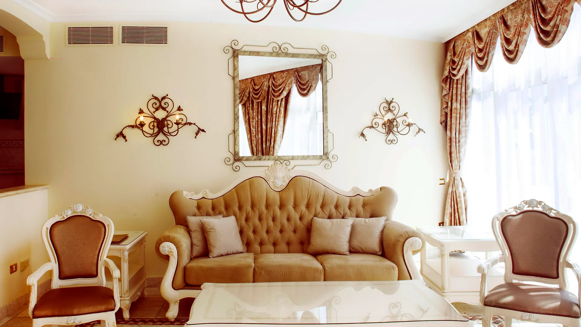 אדחה Flamingo Suites Boutique Hotel