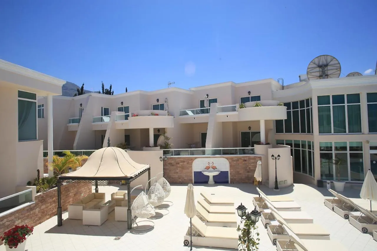 אדחה Flamingo Suites Boutique Hotel